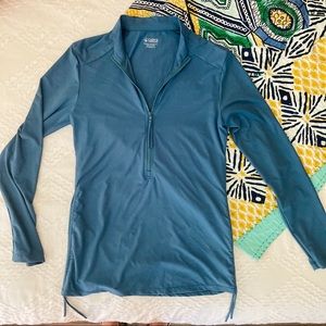 Sun-blocking rash guard swim top